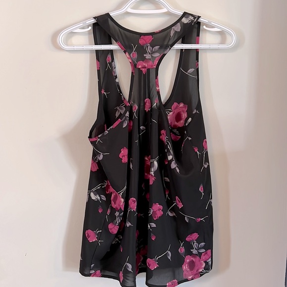 Kismet XS flowy, sheer floral top - Picture 2 of 3